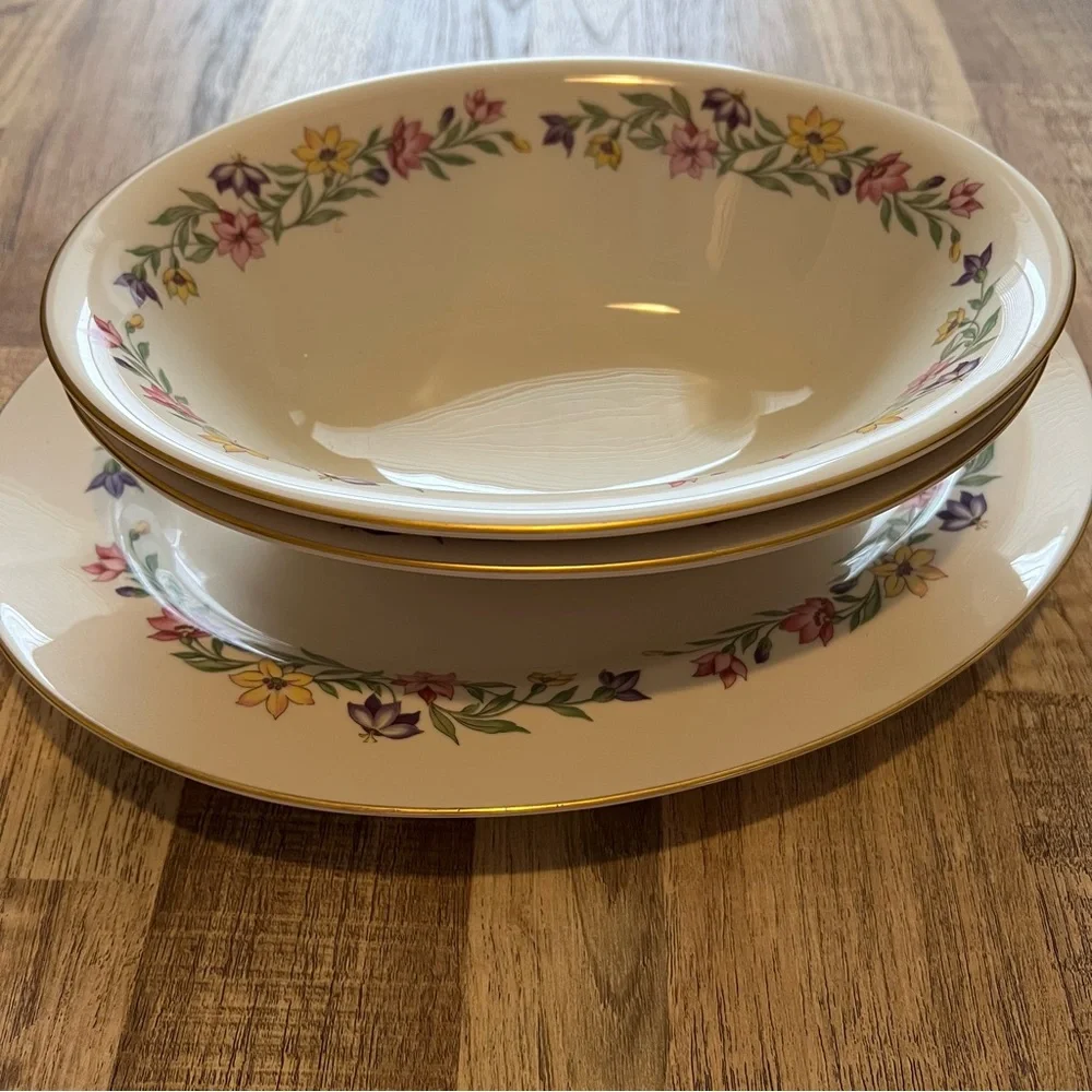 Pickard China Floral Patterned 30 Piece Dinnerware Set - Picture 2 of 3